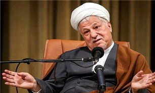 آیت‌الله هاشمی رفسنجانی: به نام اخلاق، افراط‌کاری می‌شود