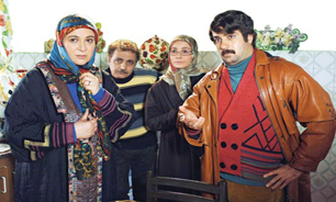 مدیر شبکه یک سیما از پشت صحنه «پایتخت 4» بازدید کرد
