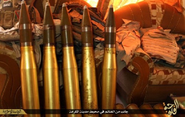 انبار مهمات داعش + تصاویر