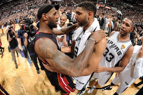 تصاویر منتخبی از لبرون جیمز در 5 فینال لیگ NBA