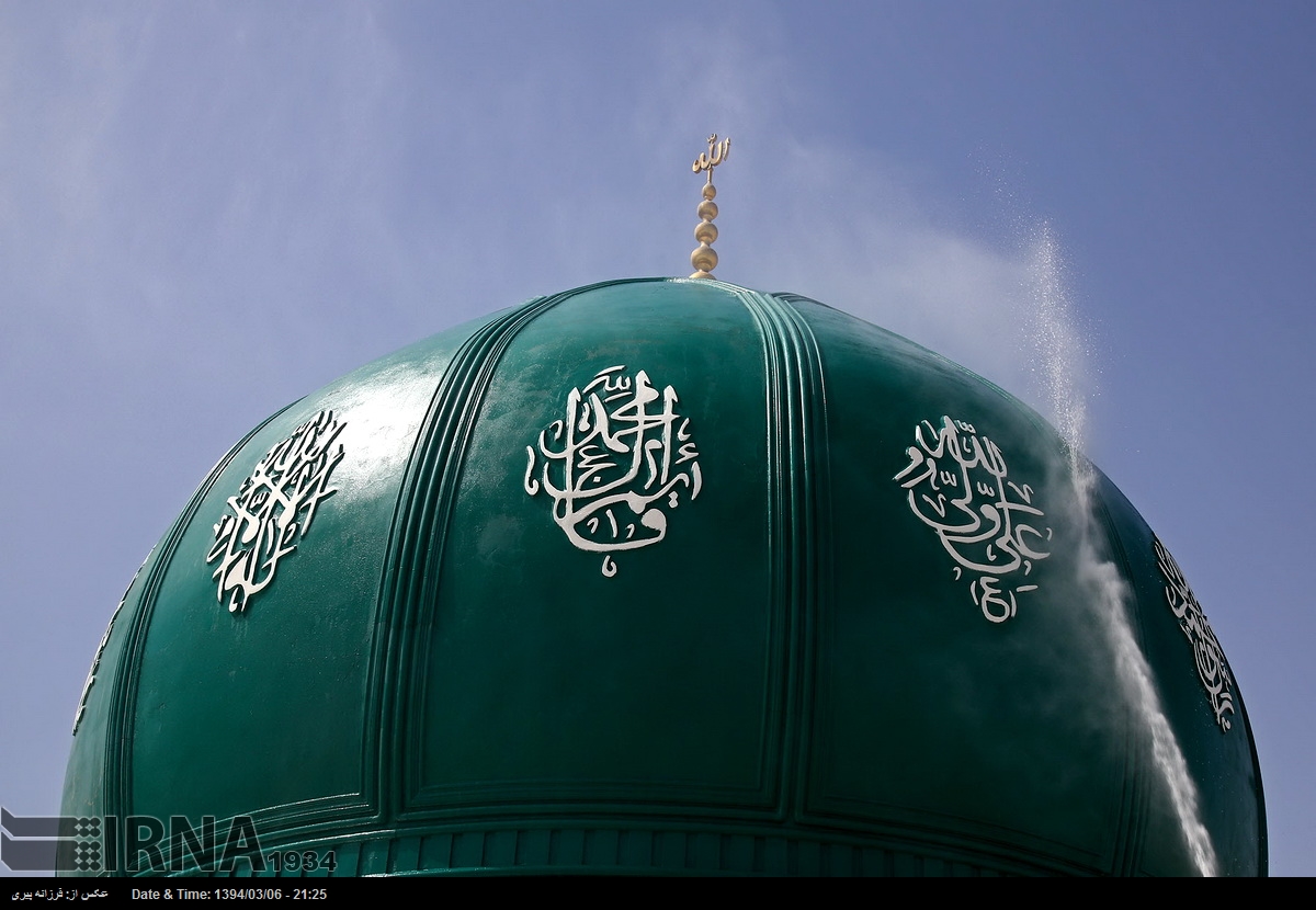 شستشوی گلدسته های جمکران + عکس