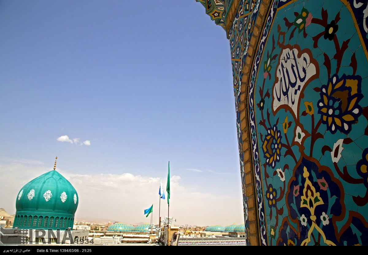 شستشوی گلدسته های جمکران + عکس