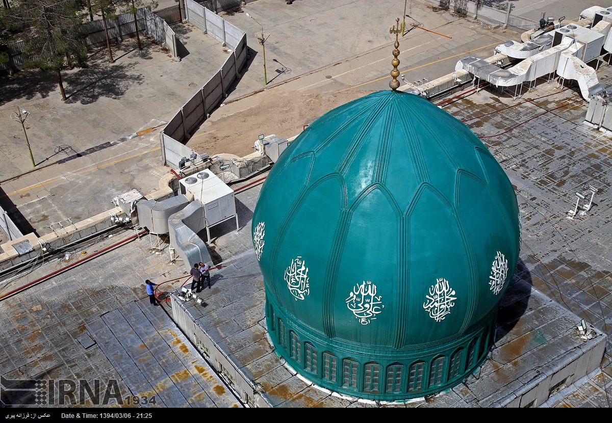 شستشوی گلدسته های جمکران + عکس