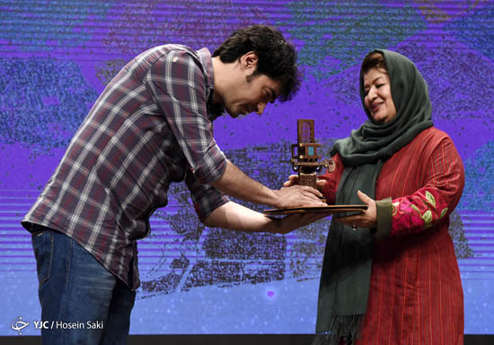 درخواست ایوبی از رئیس سازمان فرهنگی و هنری شهرداری/ تقدیر از برگزیدگان جشنواره