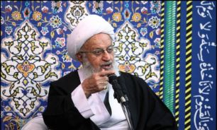حرکت عربستان در یمن احمقانه و جاهلانه است/نباید درس را برای مدرک آموخت