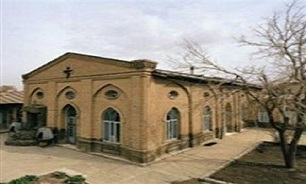 کلیسای پنطی کاستی کجاست؟