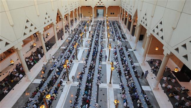 ماه میهمانی خدا در سراسر جهان + تصاویر