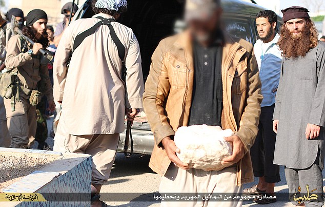 مجازات حفاظت از آثار باستانی در قلمرو داعش + تصاویر