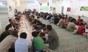 برپایی سفره بزرگ افطاری در کامیاران