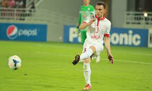 مدافع مد نظر پرسپولیس سپاهانی شد