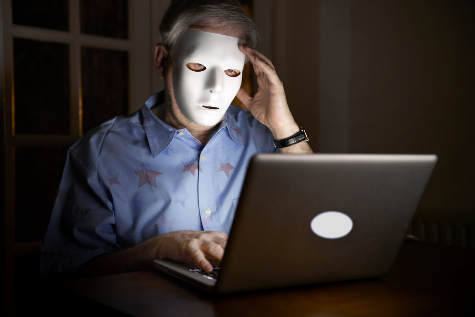 آزار اینترنتی در نیوزیلند به یک جرم تبدیل شد/////