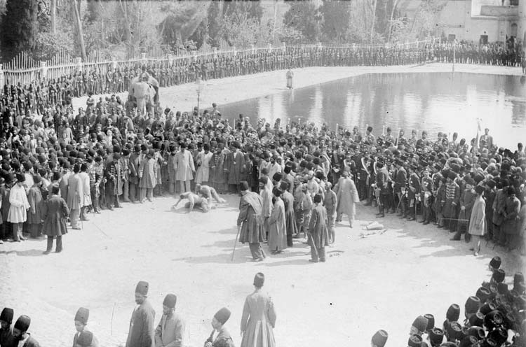 پهلوانی در عهد ناصرالدین شاه + عکس