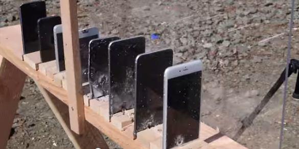 شلیک با اسلحه AK47 به آیفون 6+فیلم