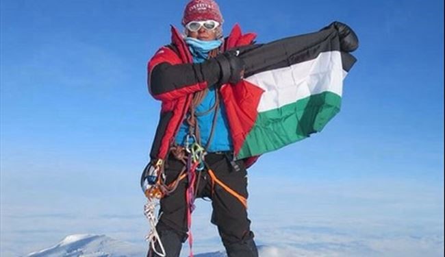 برافراشتن پرچم فلسطین بر فراز بلندترین قله آمریکا