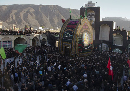 نخل برداری شهادت حضرت علی در حسینیه امام تفت+تصاویر