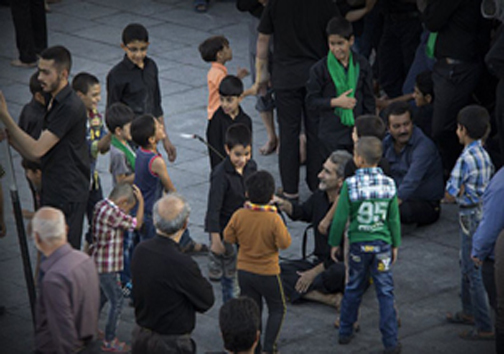 نخل برداری شهادت حضرت علی در حسینیه امام تفت+تصاویر