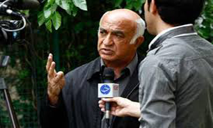 فوتبال عربی لطمه سنگینی به فوتبال کشورمان زده است/ جای کی‌روش بودم در ایران نمی‌ماندم
