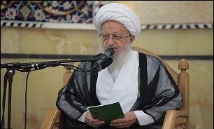 در هیچ زمانی مکتب اسلام و قرآن مثل امروز مورد تهاجم نبوده