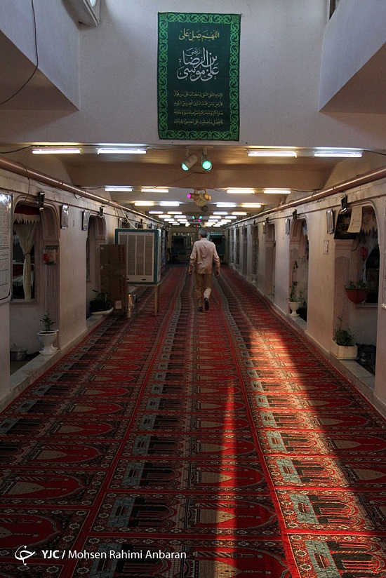 حال و هوای لحظه افطار در زندان وکیل آباد مشهد + تصاویر