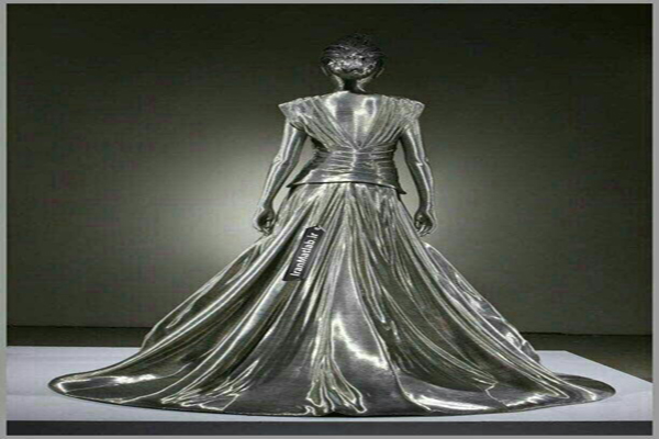 طراحی مجسمه با استفاده  از سیم
