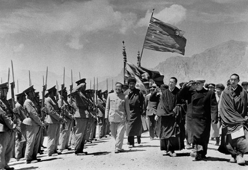 تصاویر کمتر دیده شده از دالایی لاما