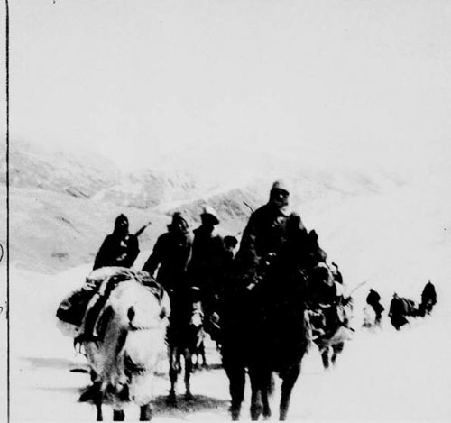تصاویر کمتر دیده شده از دالایی لاما