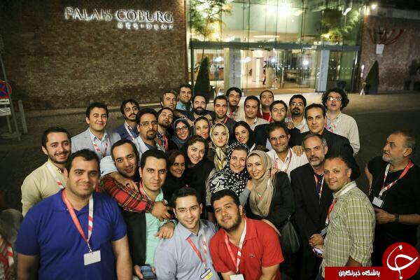 عکس یادگاری خبرنگاران در آخرین دقایق حضور مقابل هتل کوبورگ
