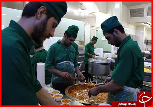 مراسم افطاری در حرم حضرت معصومه(س)+تصاویر