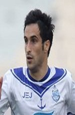 نزهتی: تاخیر ملوان مشکل ساز می شود