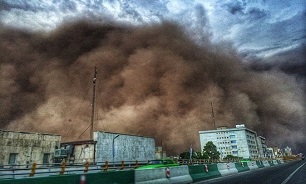 آخرین جزییات از حوادث توفان پایتخت/ سقوط داربست خیابان هنگام را مسدود کرد