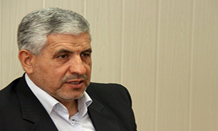 از باقی می ماندن طوفان در تهران تا شکستن درخت و مشکل آنتهی شبکه های تلفن همراه