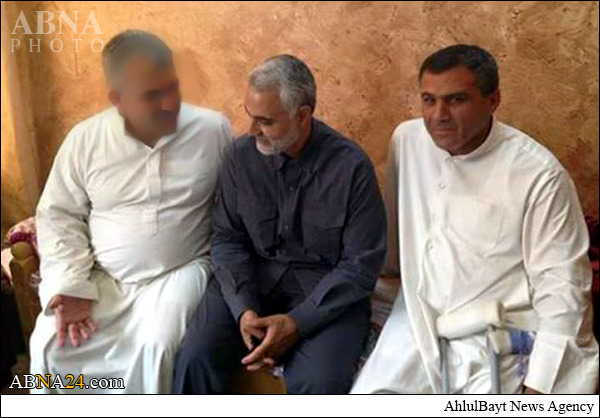 ملاقات حاج قاسم با فرمانده ارشد سپاه بدر پیش از شهادت + عکس