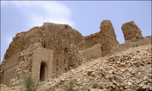 مرمت قلعه دختر فیروز آباد در فارس