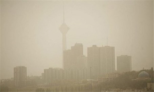 آسمان تهران همچنان غبار آلود