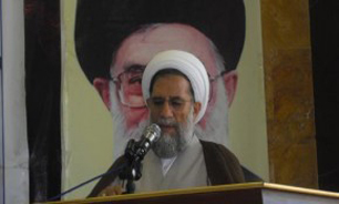 تقوای الهی همانند سپری است که انسان را در برابر تیرهای دشمن حفظ می نماید