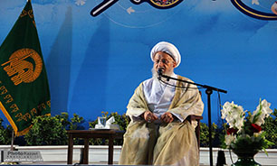 دشمنان اسلام با القای شبهات روح قرآن را مورد هجمه قرار داده اند