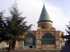 نیمه کاره بودن آستانه مبارکه امامزاده عبدالله شایسته نیست