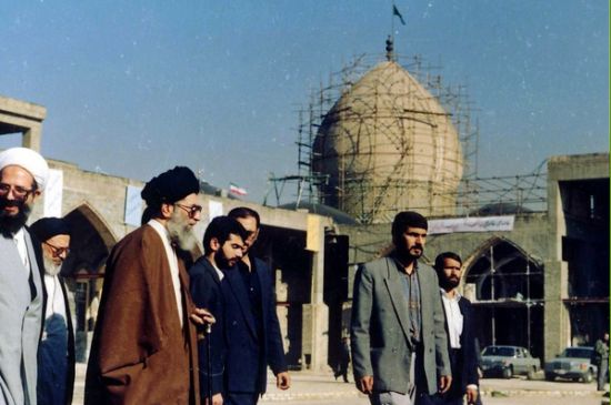 مقام حضرت عبدالعظیم حسنی در کلام رهبری/ تصاویر رهبر انقلاب در حرم ری