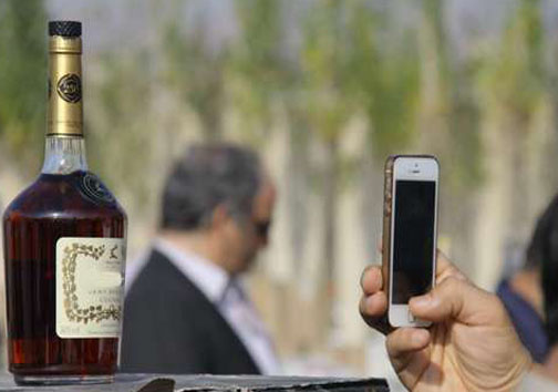 کشف بزرگترین محموله مشروبات الکلی در مهاباد +عکس