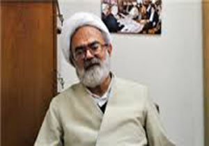 دعوای داخلی را به خارج بردن حرام است