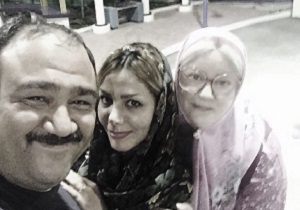 مهران غفوریان و همسرش در محله گل و بلبل/ عکس