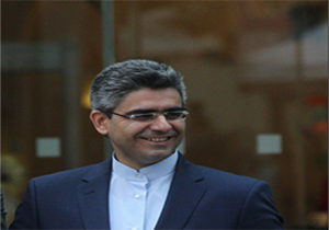 اصل برجام به لحاظ حقوق اساسی ایران نياز به تصويب مجلس ندارد/ چرا برجام را یک&zwnj;طرفه برای خودمان الزام آور کنیم؟!