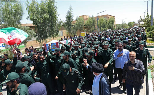 گزارش تصویری/ مراسم استقبال از پیکر شهید غواص در قم
