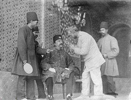 اولین متخصص دندانپزشک در زمان قاجار که بود؟ +عکس
