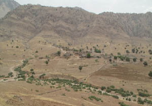 ساخت روستای جدید بر روی محوطه تاریخی دوران مس سنگی