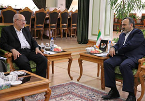 ایجاد ظرفیت کارآفرینی و توسعه با استقرار صنایع فولاد در خراسان رضوی