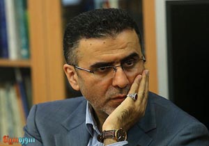 برای اکران «رستاخیز» جنگیدم