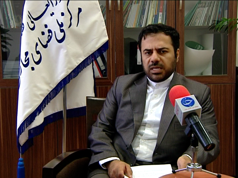 پیگیر موضوع پیامک های انبوه هستیم