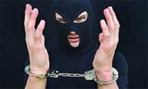 کلاهبردار اینترنتی در دام قانون اسیر شد/افراد بی&zwnj;سواد طعمه سارق حرفه&zwnj;ای