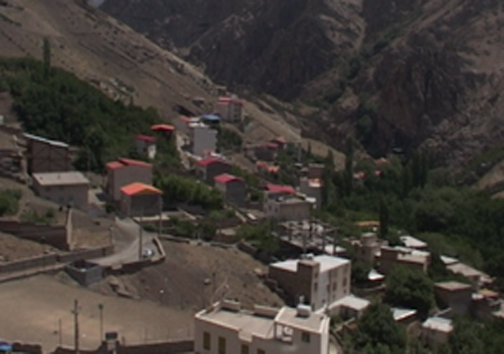 ساختمانهایی که از پایه ویرانند!